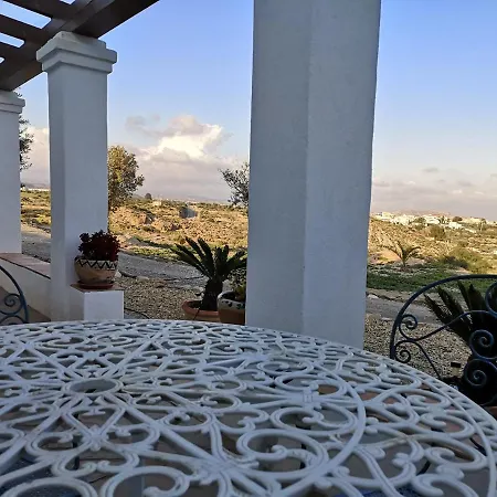 Alzabara Con Piscina Privada Taberno